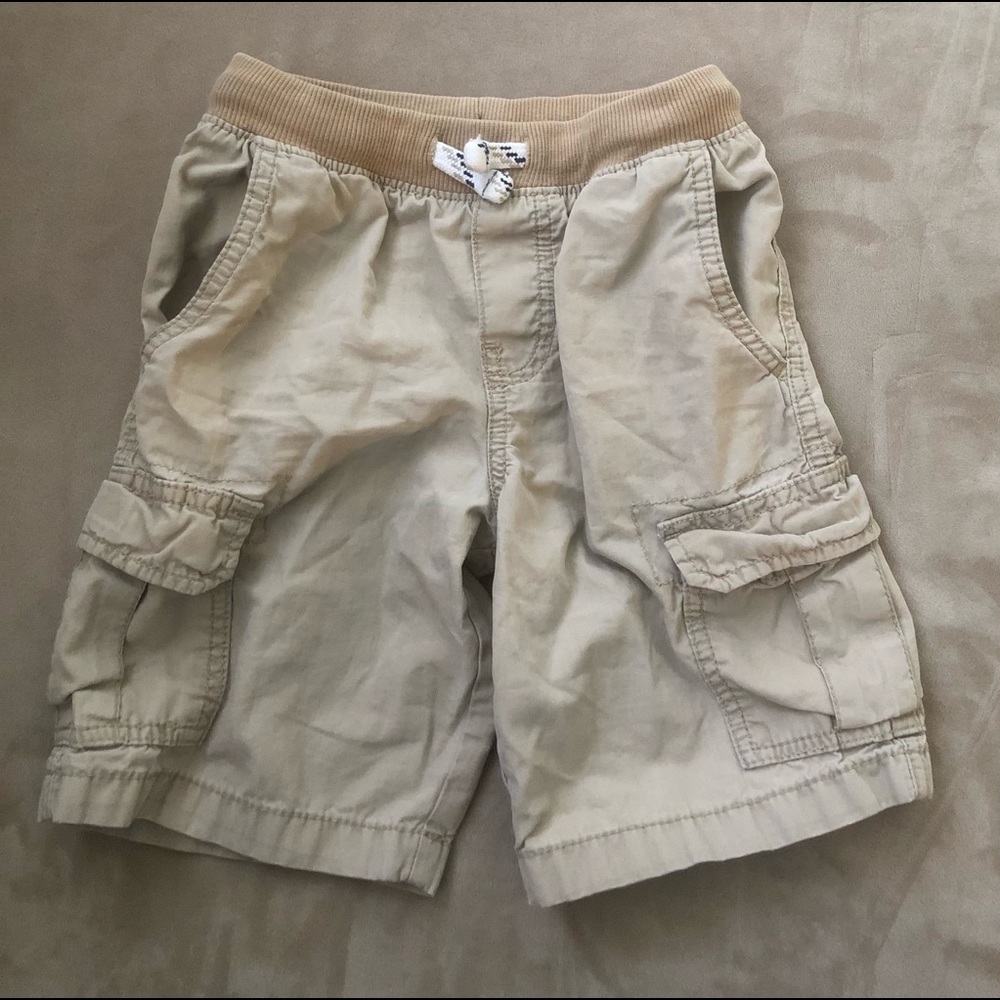 5T Carter’s khaki cargo shorts